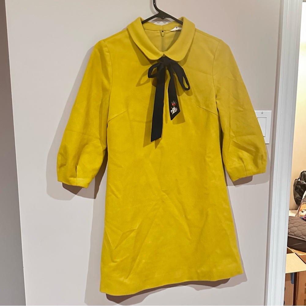Yellow Dress with dark navy Bow - M